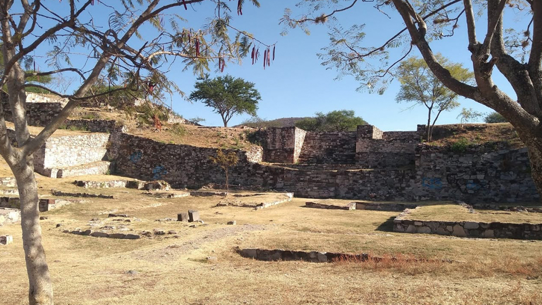 descubren tumba en zona arqueologica del cerro de las minas