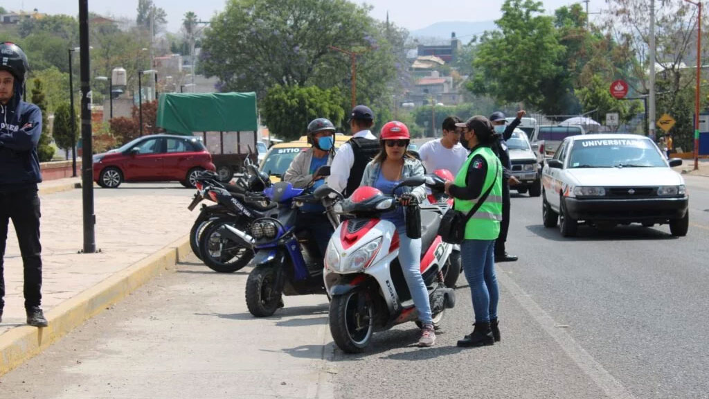 reforzaran operativos de uso de casco en motocicletas