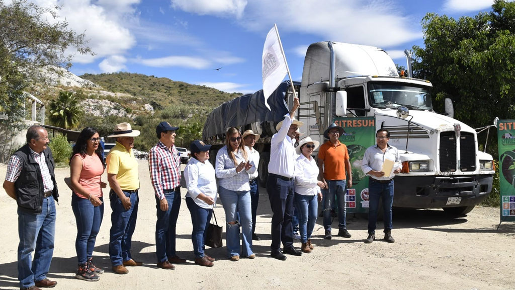 envian primer viaje de 15 toneladas de basura a