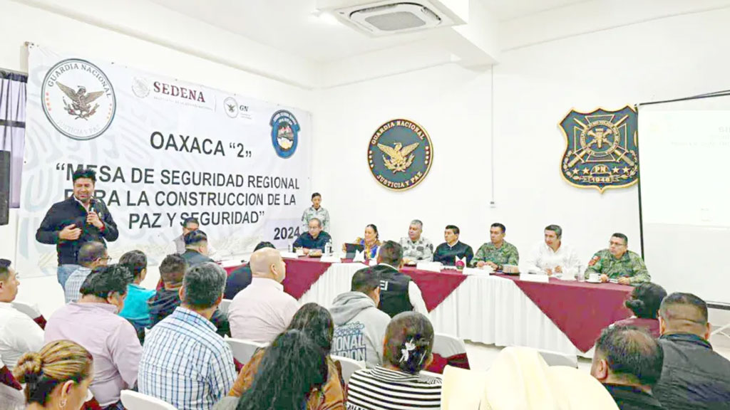 salomon jara realiza mesa de seguridad con ediles de la