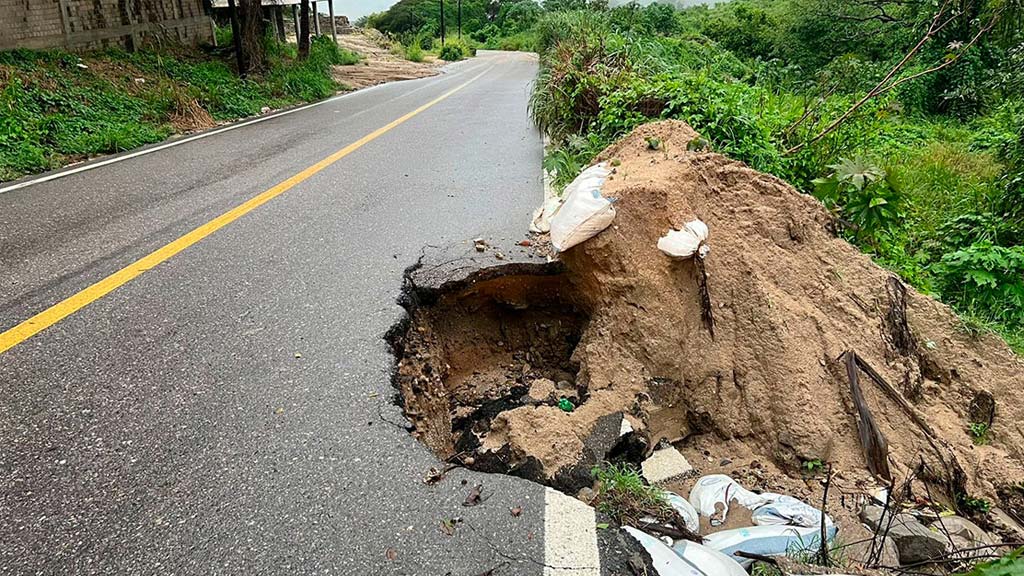 sict atendera carreteras y caminos rurales daniados por las lluvias