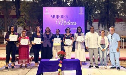 Realizan 2ª edición del conversatorio «Mujeres Mixtecas que inspiran»