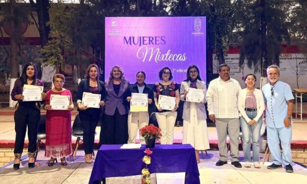 Realizan 2ª edición del conversatorio «Mujeres Mixtecas que inspiran»