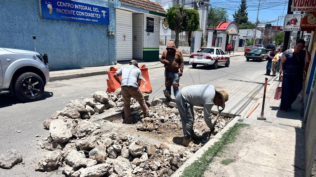 transforman vialidades en huajuapan de bacheo a reconstruccion total