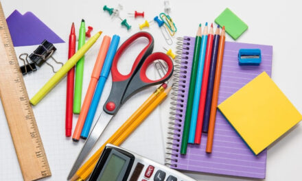 Padres de familia invierten entre 800 a mil pesos en útiles escolares