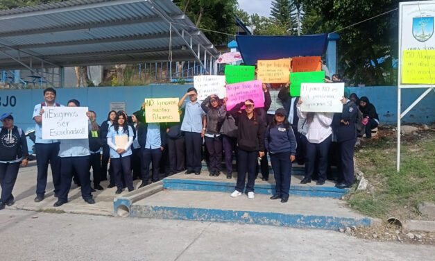 Denuncian estudiantes de la Facultad de Enfermería disminución de grupos
