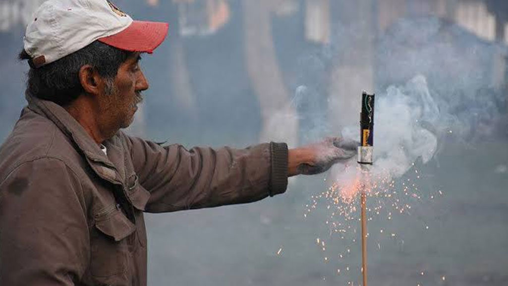 prohiben pirotecnia con estruendo solo se permitira pirotecnia de luces