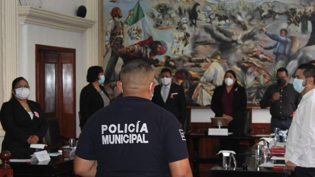 reconoce-a-la-policia-municipal-por-detencion-de-presuntos-asaltantes