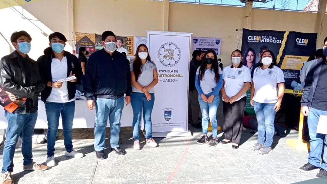 realizan-la-18-feria-profesiografica