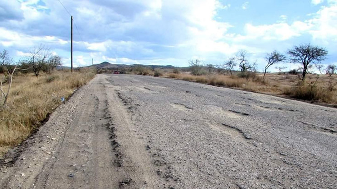 carretera-a-mariscala-un-riesgo-para-automovilistas