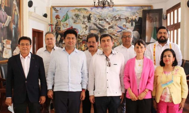 Colegio de Notarios firma convenio con el municipio de Huajuapan
