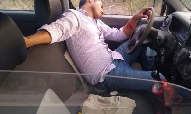 Captan a funcionario municipal en aparente estado de ebriedad