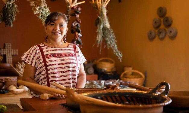Olga Cabrera, el orgullo de la cocina mixteca