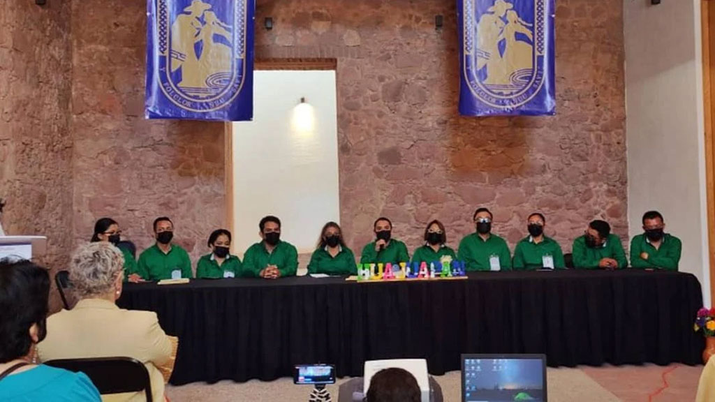 artistas-crean-la-primera-academia-del-jarabe-mixteco