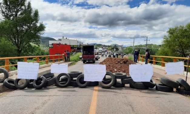 Exigen validar destitución de agente municipal de Santa Teresa