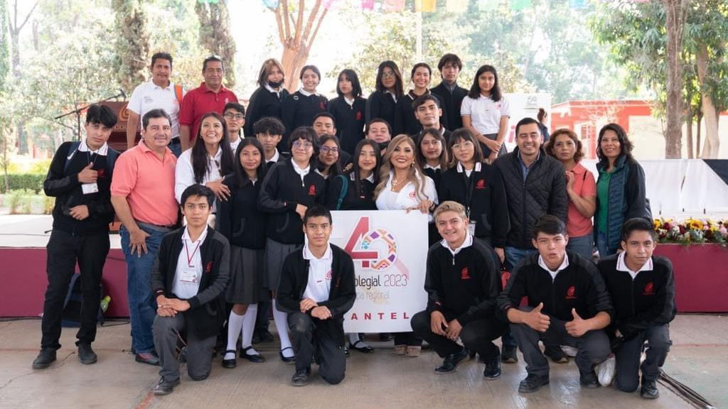 mas-de-mil-alumnos-participan-en-intercolegial-regional-del-cobao