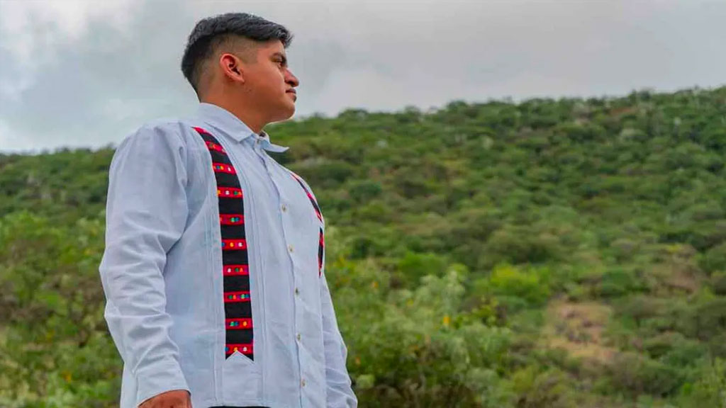 rapero-triqui-es-uno-de-los-ganadores-del-concurso-de-tradicion-y-nuevas-rolas